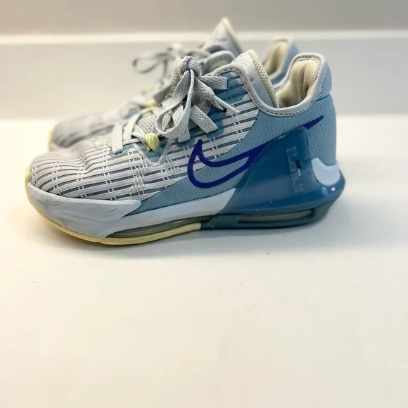 Nike Kids' Grade School LeBron Witness 6 Basketball Shoes Size 3.5Y - Picture 3 of 10